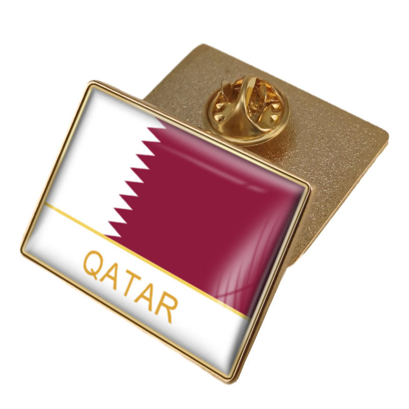 Hersteller benutzerdefinierte Metallzinklegierung Soft Hard Emaille Bulk Qatar National Day Flagge Lampel -Stift -Badge -Opener Manschettenknöpfe